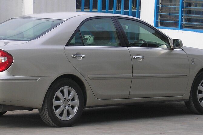 Private Transfer Service from Siem Reap to Phnom Penh - Comfort and logistics: minivan, parking fees, and private-only timing