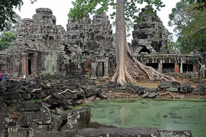 Private Tuk Tuk Tour to Angkor Wat and Small Circle with Two Extras - Ta Nei and Ta Keo: off-road ruins and steep stairs