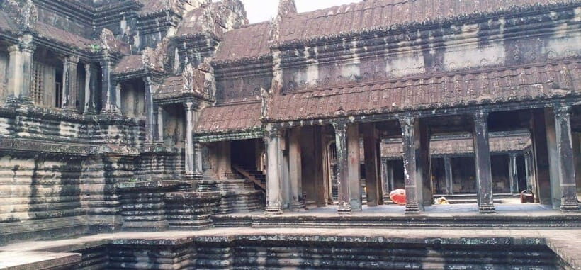 Sharing Trip to Angkor Temple with sunset - Baphuon and the reclining Buddha that was rebuilt