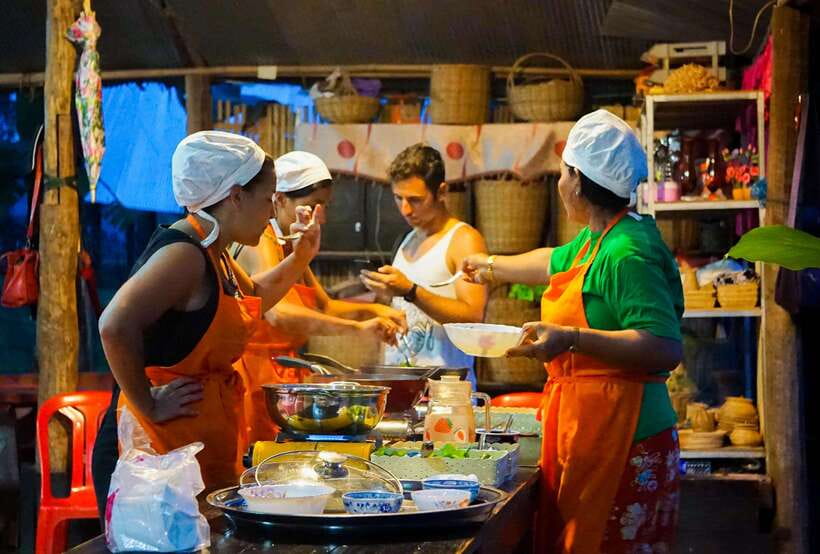 Siem Reap: Afternoon Cooking Class & Village Tour - Vegetable and Marshroom Farms: Where Your Ingredients Start