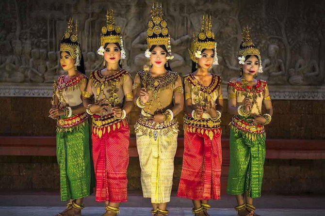 Siem Reap: Amazing Apsara Dance Show with Dinner &Hotel Transfers - Group Size (Max 15) and How It Changes the Feel