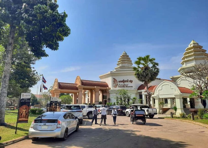 Siem Reap: Angkor National Museum Admission Ticket - Eight galleries of Khmer art and religion: How to move through them