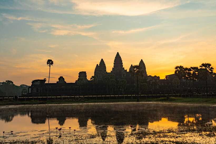 Siem Reap: Angkor Sunrise 2 Days Guided Bike Tour - Guides matter: what to look for (and how to get the most)
