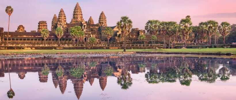 Siem Reap: Angkor Temples Tour - Shared Tours tours guide - Bayon and the South Gate faces: when the art hits you