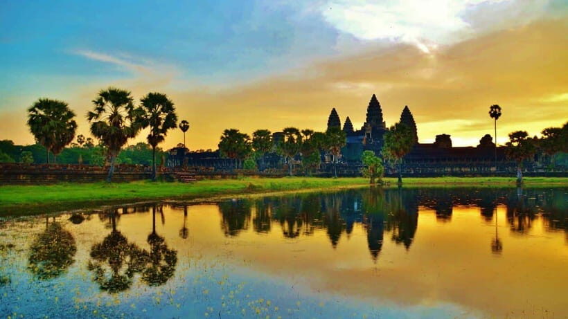 Siem Reap: Angkor Wat, Bayon & Ta Prohm Guided Tour - Should you book this Siem Reap Angkor Wat, Bayon, and Ta Prohm tour?