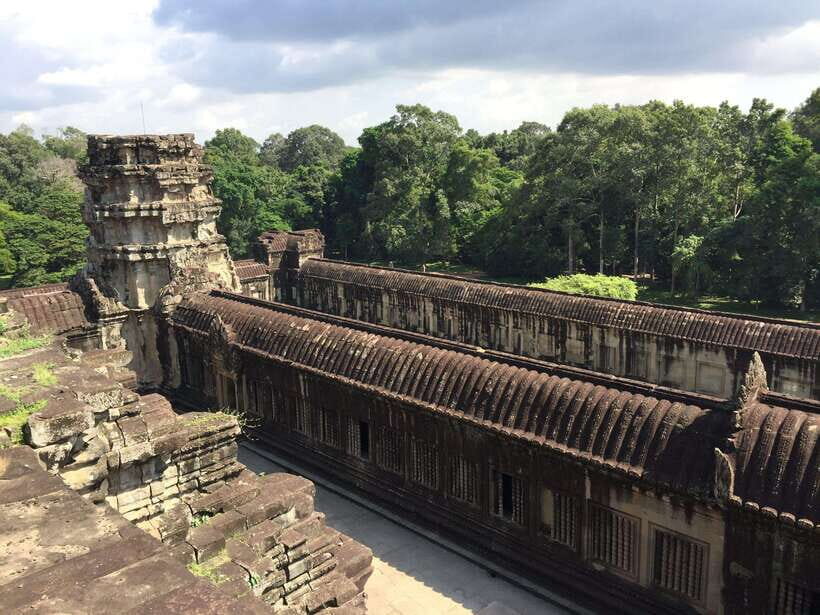 Siem Reap: Angkor Wat Half-Day Trip with Local Guide - What’s Included On the Day (and What Isn’t)