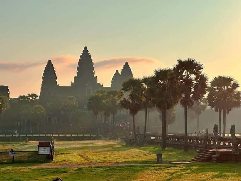 Siem Reap: Angkor Wat Private Tour with Sunrise - Key things to know before you go