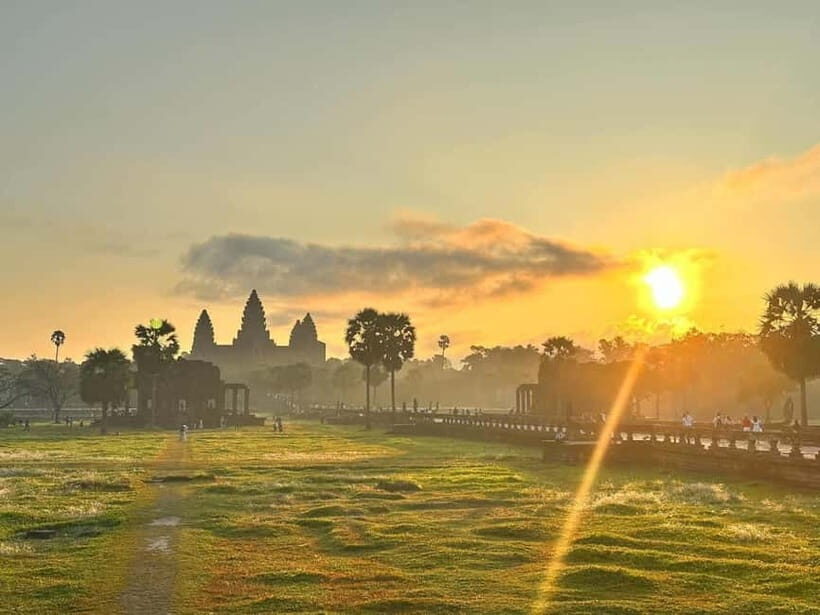 Siem Reap: Angkor Wat Private Tour with Sunrise - What you’re really buying: a private, guided Angkor morning