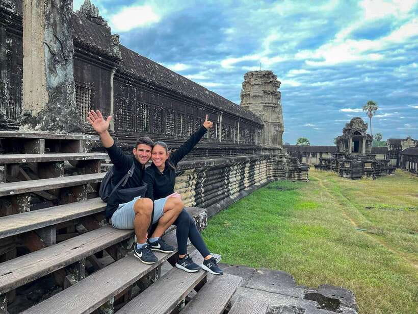 Siem Reap: Angkor Wat Private Tuk-Tuk Tour - Driver-Led Context vs Inside Temple Guides: Pick Your Learning Style