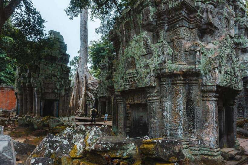 Siem Reap: Angkor Wat Small-Group Full Day Tour and Sunset - Angkor Wat: timing, jungle views, and why you’ll appreciate it more after Thom