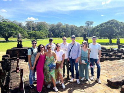 Siem Reap: Angkor Wat: Small-Group Sunrise Tour - Angkor Wat at sunrise: the best use of your ticket