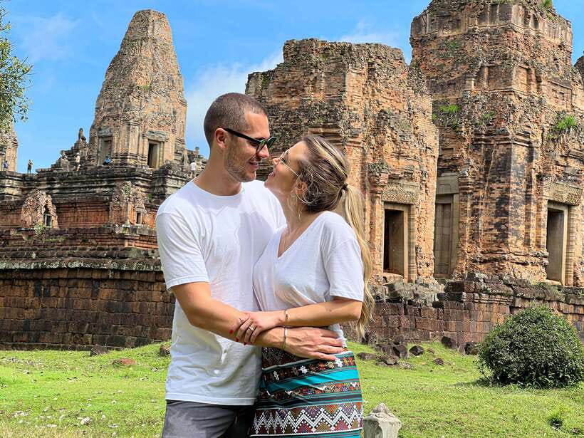 Siem Reap: Angkor Wat Small-Group Sunrise Tour & Breakfast - Pickup, ride time, and staying comfortable in the heat