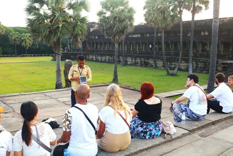 Siem Reap: Angkor Wat: Small-Group with Sunset Tour - Bakheng Mountain Sunset: The Shiva Connection and the One Timing Risk
