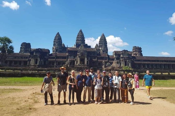 Siem Reap: Angkor Wat Sunrise Explore The Most Iconic Temples - Tonle Om Gate and the South Gate Area: The Big-Causeway Moment