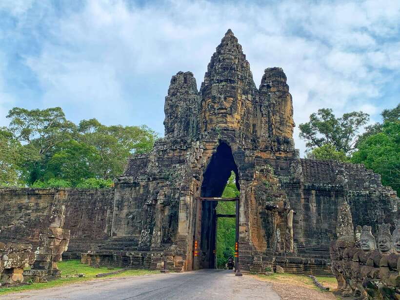 Siem Reap: Angkor Wat Sunrise for Group or Private Tours - Bayon Temple in Angkor Thom: the face towers hit different
