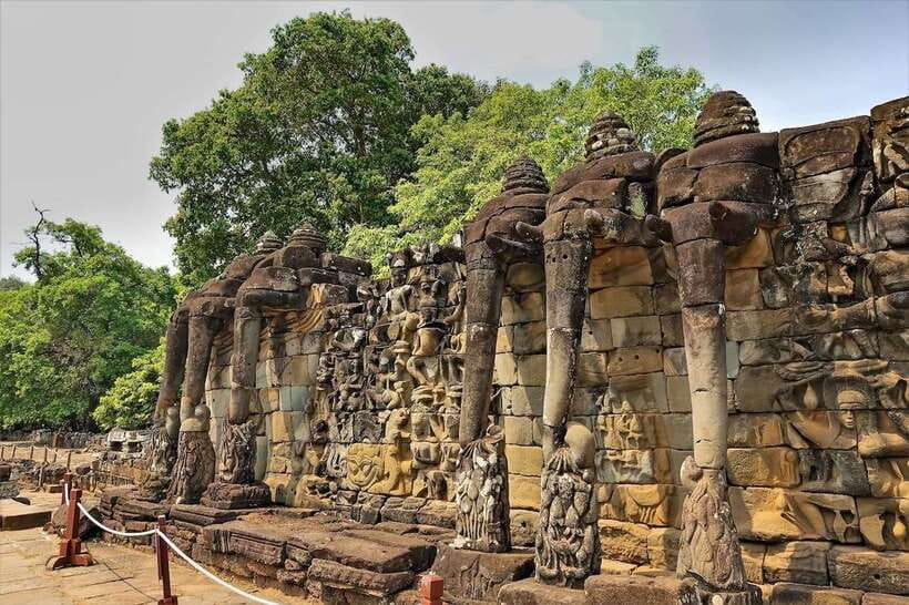Siem Reap: Bike the Angkor Temples - Full-Day 30km Tour - The ride itself: 25–30 km of mostly flat biking, plus some sandy reality