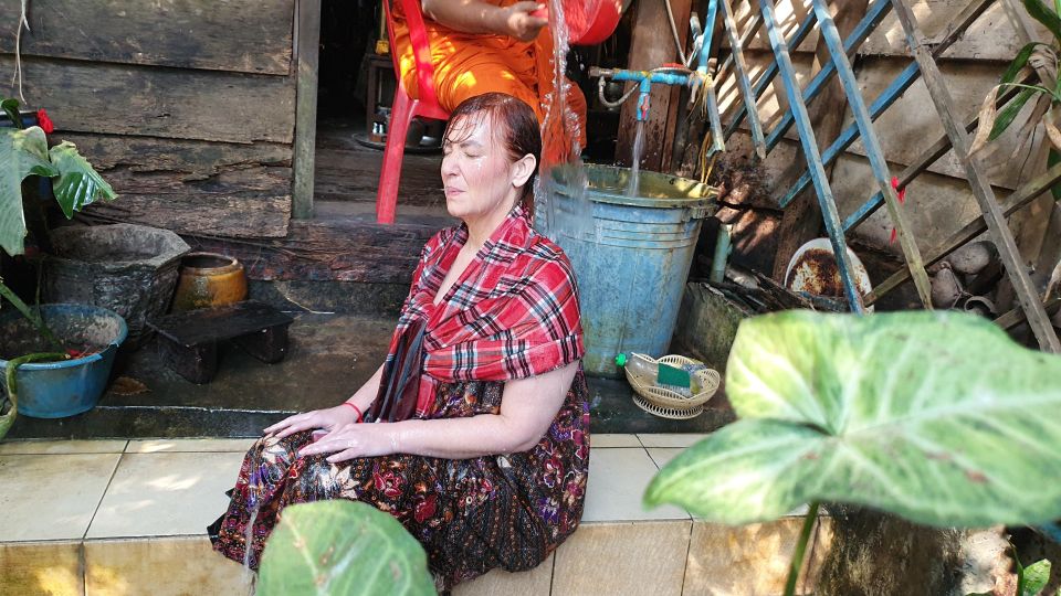 Siem Reap Cambodian Buddhist Water Blessing and Local Market - Tuk-tuk timing and what the 2–5 hour window really means