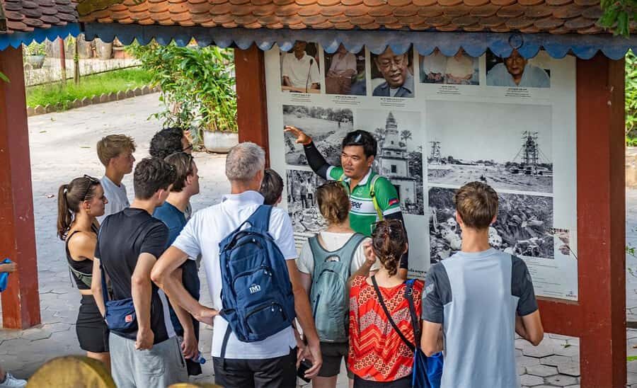 Siem Reap City Haft Day Bike Tour - Backstreets of Siem Reap: the practical way to learn the layout