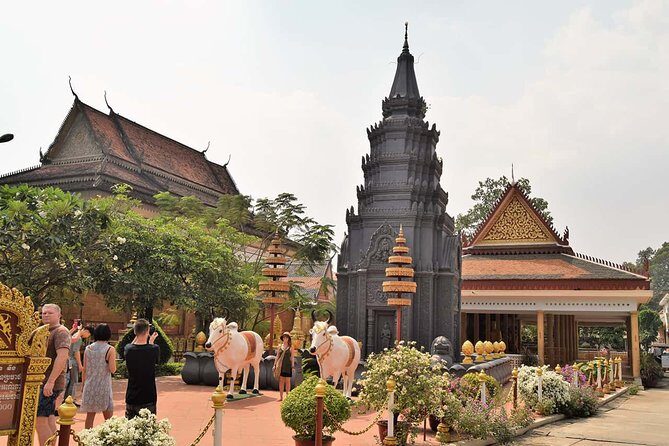 Siem Reap City Tour - Wat Thmey Killing Fields: important subject matter and a sensible time block