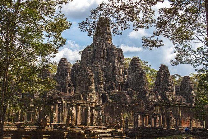 Siem Reap Full Day Angkor Wat Tour Small Group - Should you book this Angkor Wat full day small group tour?