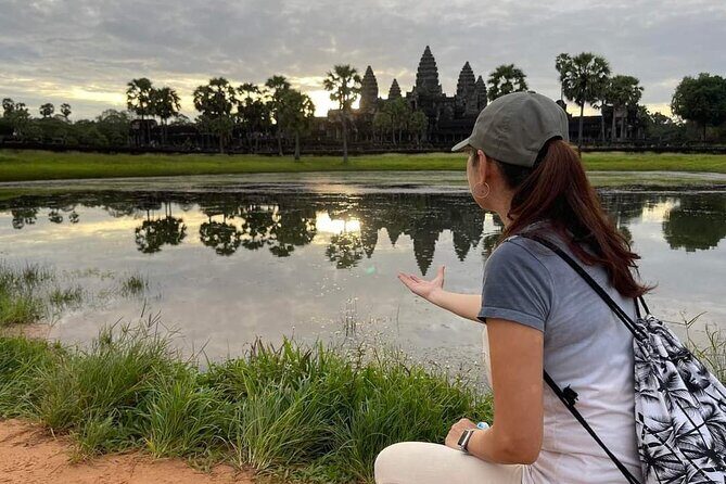 Siem Reap Full Day Angkor Wat Tour Small Group - Angkor Thom and Bayon: walking through gates and stone faces