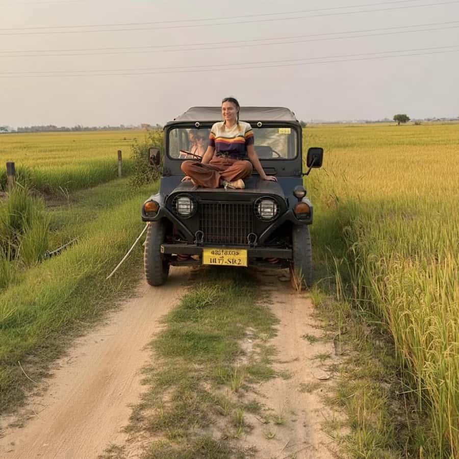 Siem Reap: Guided Countryside Sunset Tour by Jeep - The pickup and the open-jeep ride: comfort without the stuffiness