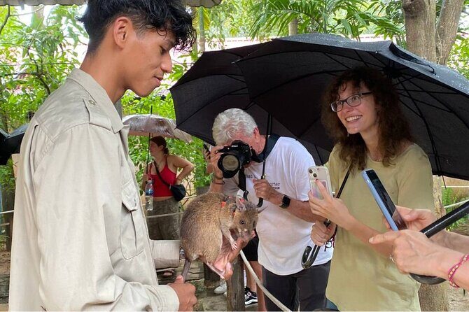Siem Reap Guided Tour & Hero RATs at APOPO Visitor Center - Wat Thmei Killing Fields: remembrance without rushing the meaning