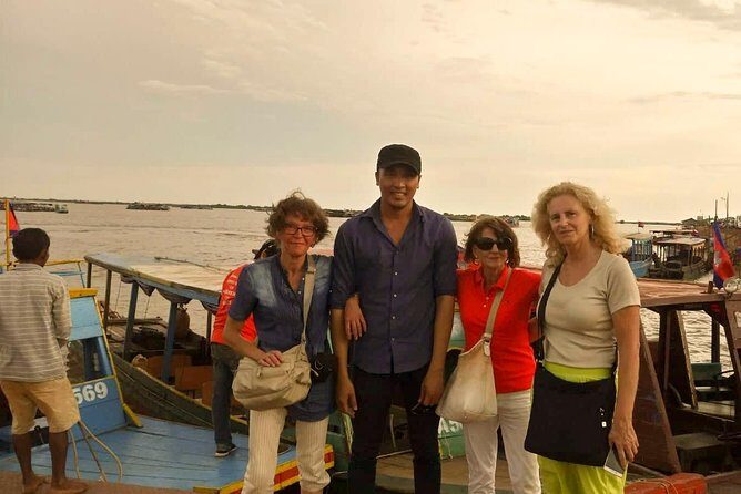 Siem Reap: Kompong Pluk Tonle Sap , Floating Village Tour Cruise - Getting to Kompong Phluk: pickup, private group feel, and timing