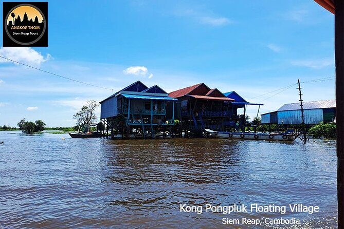 Siem Reap: Kompong Pluk Tonle Sap , Floating Village Tour Cruise - Rolous market next to the school: see the food economy up close