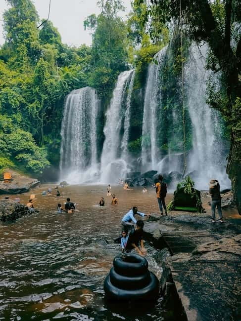 Siem Reap: Kulen Mountain, Beng Mealea, and Kampong Phluk - Pagodas and the Reclining Buddha: a calm, important stop