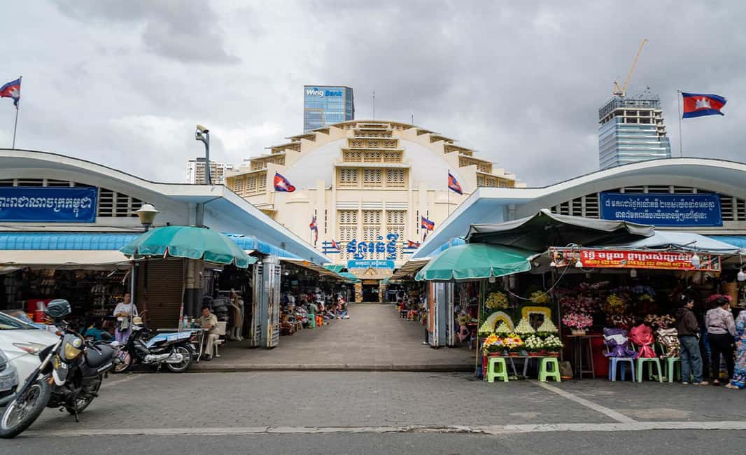 Siem Reap: Morning Food Tour, Market Walking & Street Art - The Been Embassy coffee break in quiet back alleys