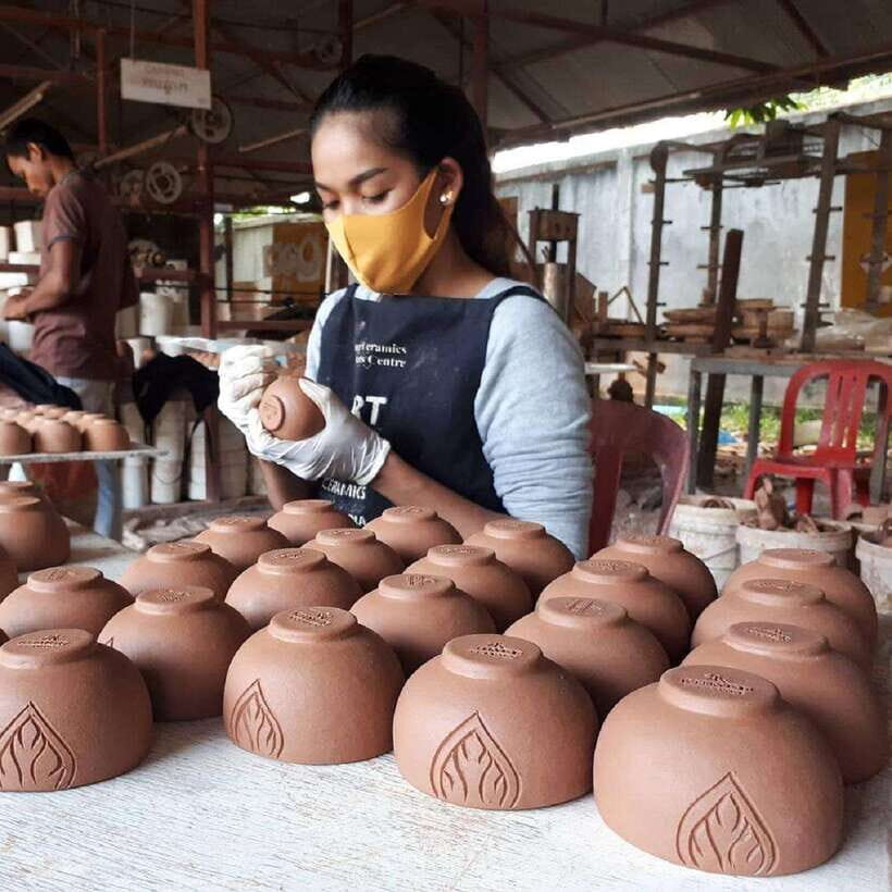 Siem Reap : Pottery Classes with Transfer round trip - Workshop Visit and Demo: How Cambodian Ceramics Actually Work