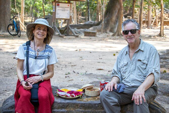 Siem Reap: Private Angkor Wat Sunrise & Tour Around Angkor Park - Private vehicle comfort and small breaks that add up