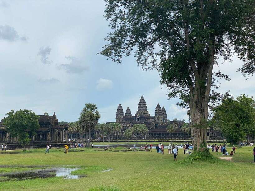 Siem Reap: Private Tour of Angkor Complex - Angkor Thom in one day: how the South Gate sets the tone