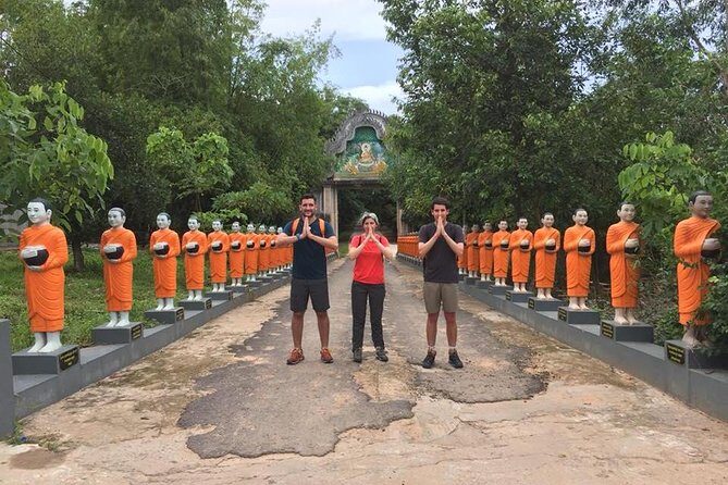 Siem Reap: Silk Farm & Countryside Offbeat Jeep Tour - War Museum stop: a history pause before the rural focus