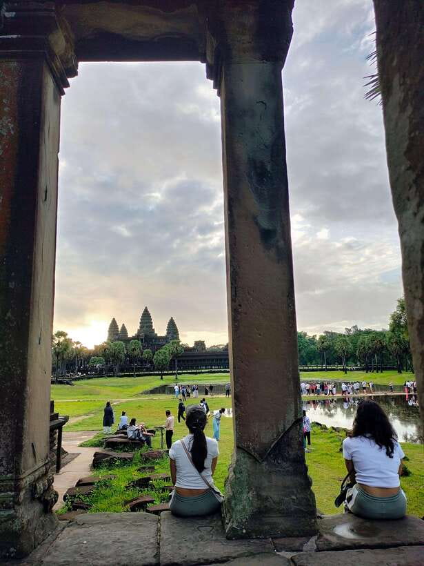 Siem Reap Tour Guide: Angkor Wat Sunrise Tour & Beng Mealea - Private sunrise + Beng Mealea in one long day