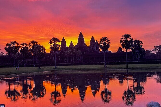 Siem Reap Tourist Attractions 2 Day Angkor Wat Shared Tour - Preah Ang Thom pagoda and the reclining Buddha carving
