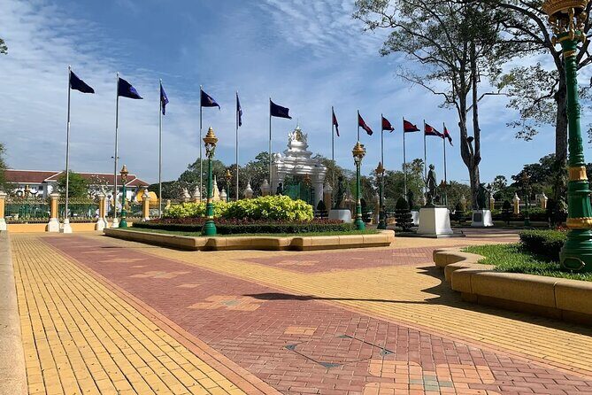 Siem Reap Walking Tour: Landmarks & Hidden Gems - Royal Residence finish: gardens, photos, and how to plan your next move