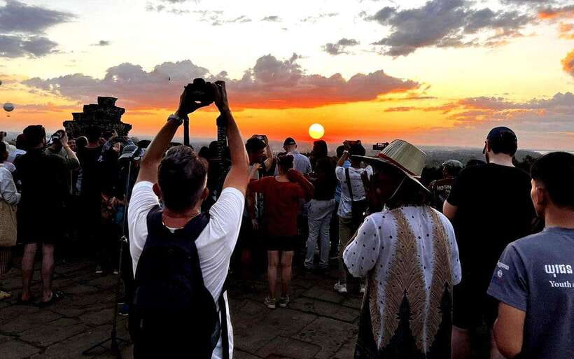 Small-Group Full Day Angkor wat Guide tour with Sun set - Price and what you’re truly paying for (and why it’s good value)