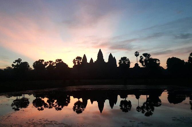 Sunrise Small Group Tour to Angkor Wat Temple - Getting there in comfort: pickup, AC vehicle, and a capped group