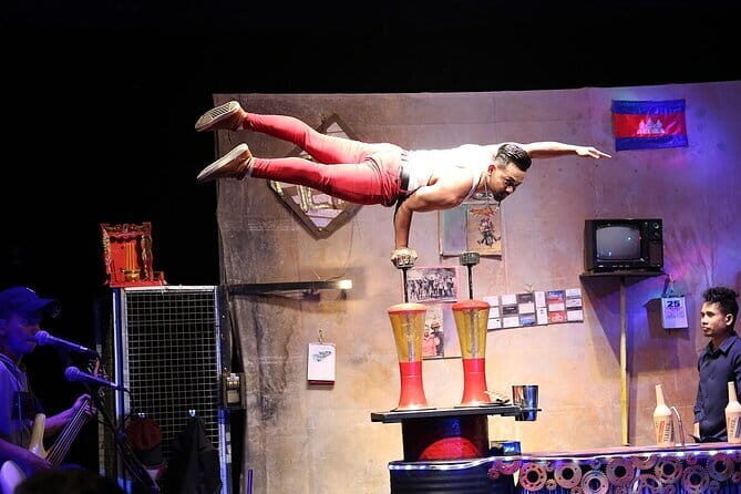 The Cambodian Circus Show and Pub Street Night Market - A 3-Hour Evening With Phare Circus and Siem Reap Night Lights