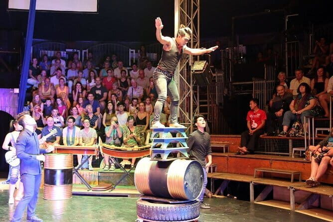 The Cambodian Circus Show and Pub Street Night Market - Getting There: Pickup, Seat C, and Transport That Saves Time