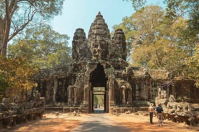 Two Day Tour, Taxi Phnom Penh to Siem Reap, Angkor Visit & Return - Price and value: where your $193.50 per person makes sense