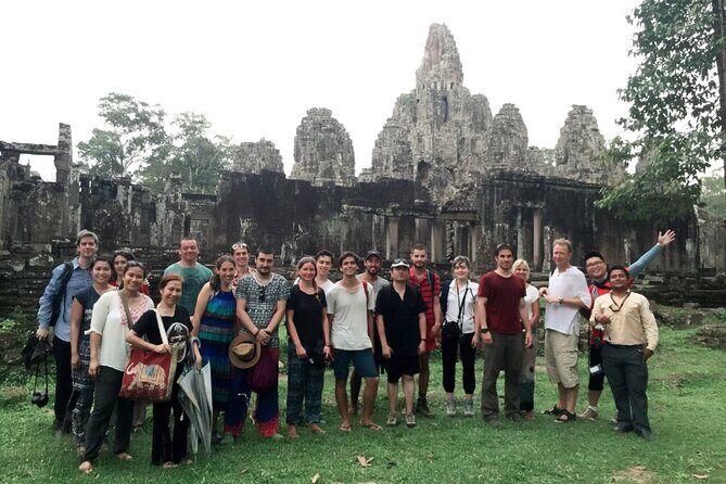 Wildlife Expedition: Elephant Sanctuary, Kbal Spean Banteay Srei - Stop 1: Angkor Wat with a calm, first-sights strategy